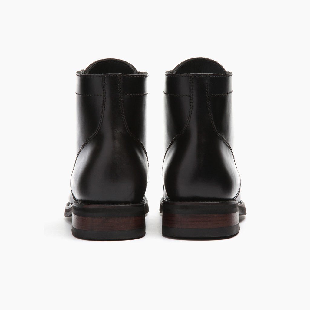 captain | black