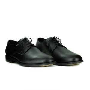 Benjamin in Black from Novacas